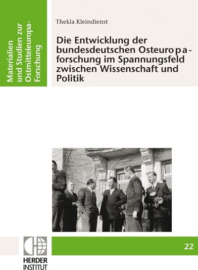 Produktbild: Die Entwicklung der bundesdeutschen Osteuropaforschung im Spannungsfeld zwischen Wissenschaft und Politik