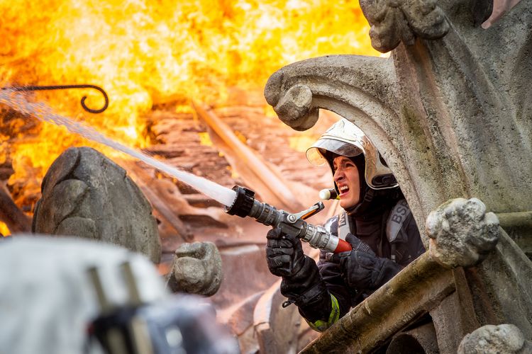 Produktbild: Notre-Dame in Flammen