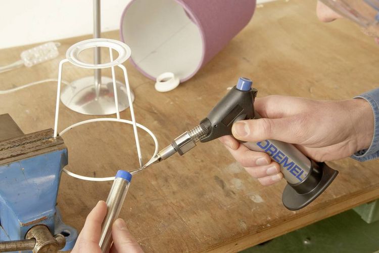 Produktbild: Dremel 2200-5 Versaflame Gasl&ouml;t-Set Hei&szlig;gasd&uuml;se, L&ouml;tspitze 550 - 1200 &deg;C inkl. Piezoz&uuml;nder