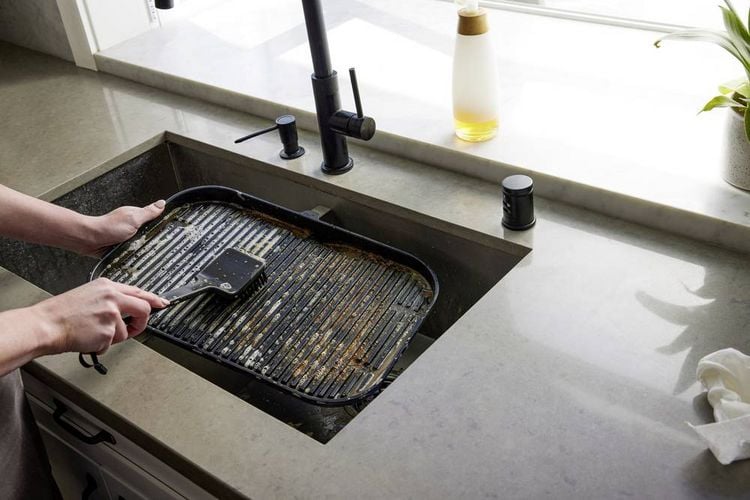 Produktbild: Ninja Woodfire Reinigungsb&uuml;rste Schwarz