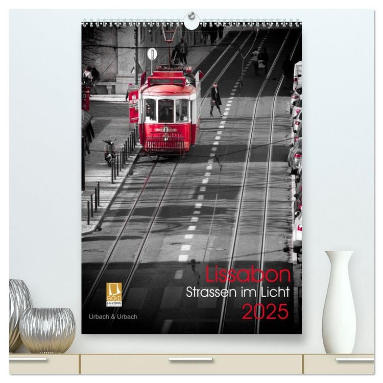 Produktbild: Lissabon Stra&szlig;en im Licht (hochwertiger Premium Wandkalender 2025 DIN A2 hoch), Kunstdruck in Hochglanz