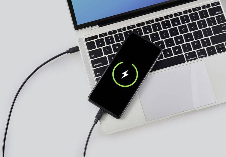 Produktbild: Renkforce USB-Kabel USB 2.0 USB-C&reg; Stecker, USB-Micro-B Stecker 1.80 m Schwarz Gesamtschirm RF-5720396
