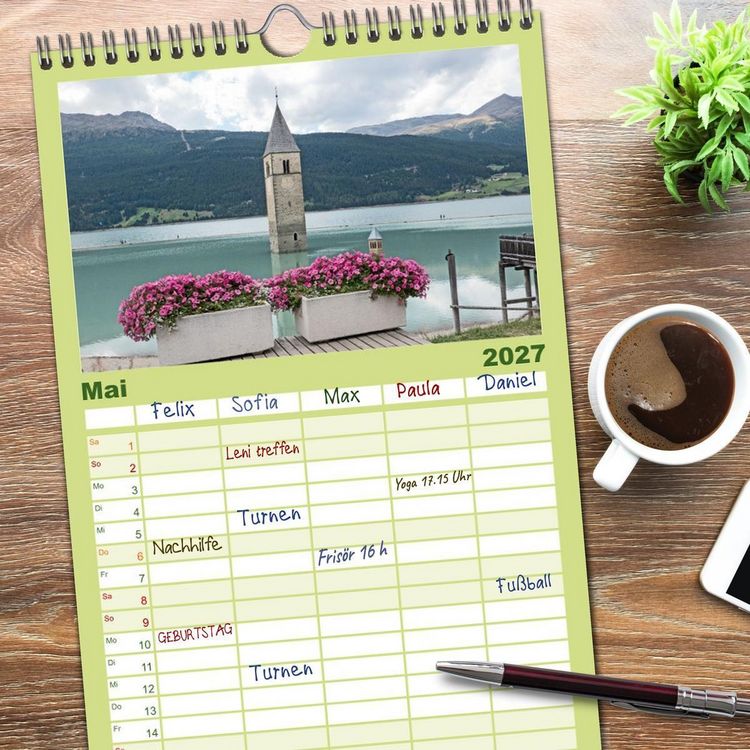 Produktbild: Familienplaner 2027 - Der Reschensee - ein Panormanen-Abenteuer mit 5 Spalten (Wandkalender, 21 x 45 cm) CALVENDO