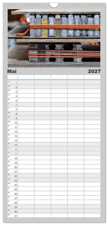 Produktbild: Familienplaner 2027 - Auf Guttenbergs Spuren mit 5 Spalten (Wandkalender, 21 x 45 cm) CALVENDO