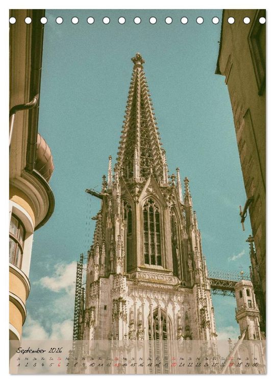 Produktbild: Regensburg - Charme der Altstadt (Tischkalender 2026 DIN A5 hoch), CALVENDO Monatskalender