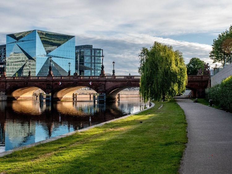 Produktbild: CALVENDO Puzzle Ein Motiv aus dem Kalender Faszination Berlin - Stadtansichten zwischen Himmel und Spree | 1000 Teile Lege-Gr&ouml;&szlig;e 64x48cm Foto-Puzzle f&uuml;r gl&uuml;ckliche Stunden