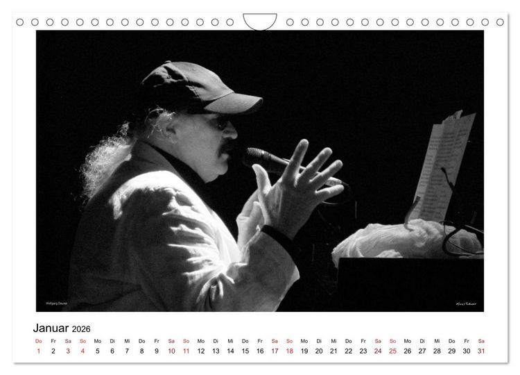 Produktbild: Internationale Meister des Jazz in Schwarzwei&szlig; (Wandkalender 2026 DIN A4 quer), CALVENDO Monatskalender