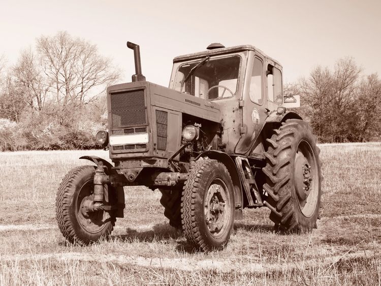 Produktbild: CALVENDO Puzzle Belarus MTZ 50 Super, Bj. ab 1970 | 1000 Teile Lege-Gr&ouml;&szlig;e 64x48cm Foto-Puzzle f&uuml;r gl&uuml;ckliche Stunden
