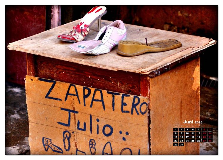 Produktbild: Zapateros - Schuhmacher in Havanna (hochwertiger Premium Wandkalender 2026 DIN A2 quer), Kunstdruck in Hochglanz