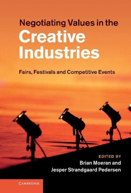 Produktbild: Negotiating Values in the Creative Industries