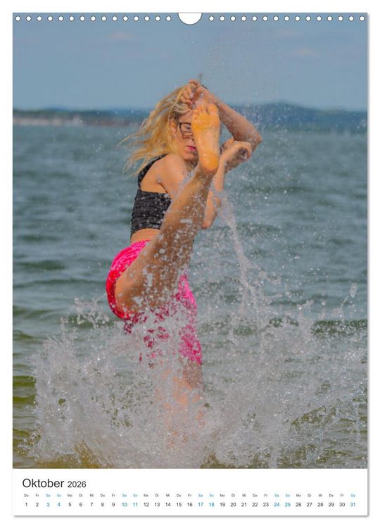 Produktbild: female fighter - Kampfsportlerinnen - pink shorts (Wandkalender 2026 DIN A3 hoch), CALVENDO Monatskalender