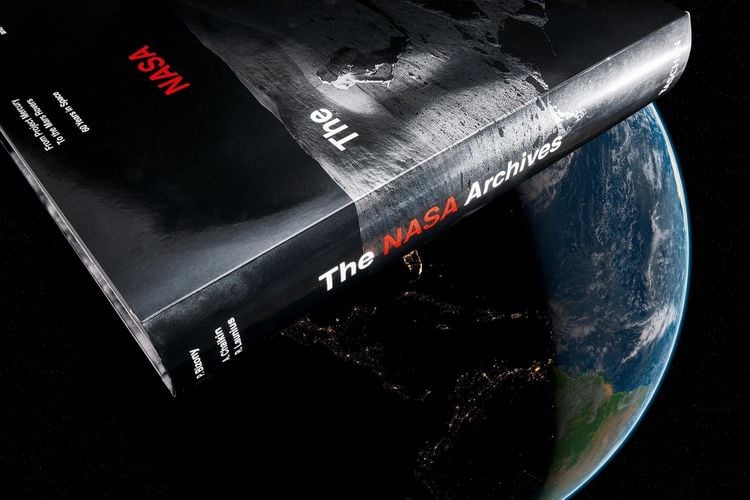 Produktbild: The NASA Archives. 60 Years in Space
