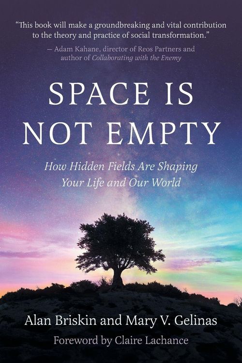Produktbild: Space Is Not Empty