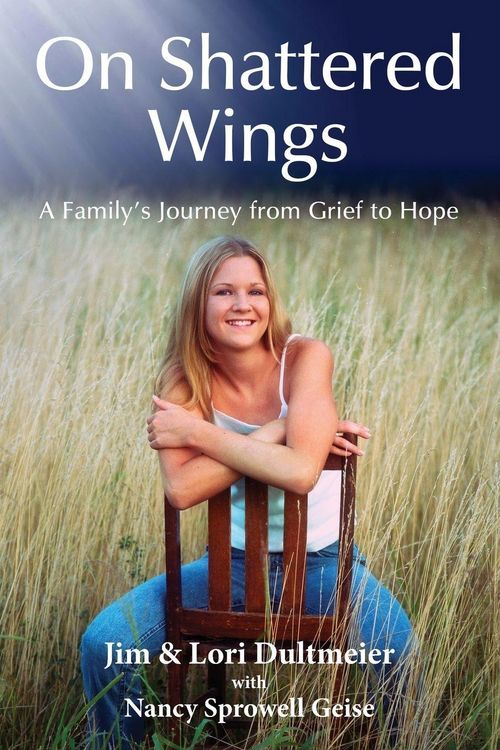 Produktbild: On Shattered Wings