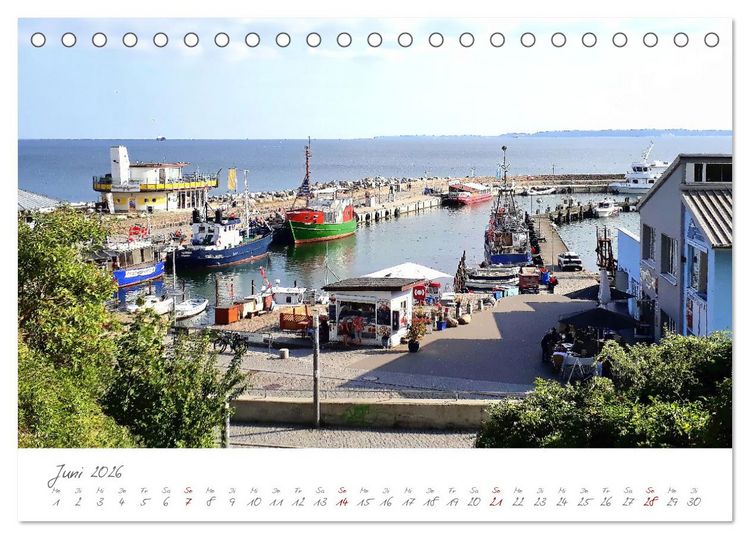 Produktbild: Seeb&auml;der an der Ostseek&uuml;ste - Mod&auml;ne Villen, bunte Strandk&ouml;rbe, Ostseebrise, Sand und Meer (Tischkalender 2026 DIN A5 quer), CALVENDO Monatskalender