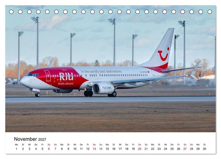Produktbild: Boeing 737 - Die Baby Boeing (Tischkalender 2027 DIN A5 quer), CALVENDO Monatskalender