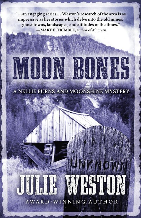 Produktbild: Moon Bones (A Nellie Burns and Moonshine Mystery, #5)