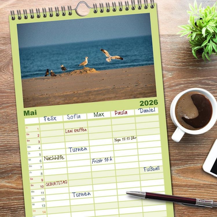 Produktbild: Familienplaner 2026 - Traumziel D&auml;nemark mit 5 Spalten (Wandkalender, 21 x 45 cm) CALVENDO