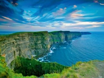 Produktbild: CALVENDO Puzzle Sehnsucht Irland - Die Cliffs of Moher in County Clare sind eines der grandiosesten Naturschauspiele | 1000 Teile Lege-Gr&ouml;&szlig;e 64x48cm Foto-Puzzle f&uuml;r gl&uuml;ckliche Stunden