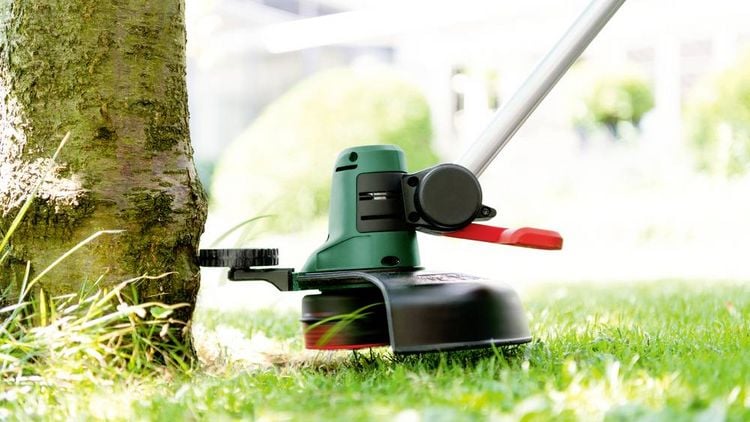 Produktbild: Bosch Home and Garden UniversalGrassCut 18V-260 Akku Rasentrimmer inkl. Akku, inkl. Ladeger&auml;t 18 V 2 Ah Schnittbreite (max.): 26 cm