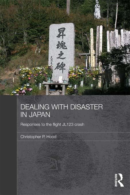 Produktbild: Dealing with Disaster in Japan