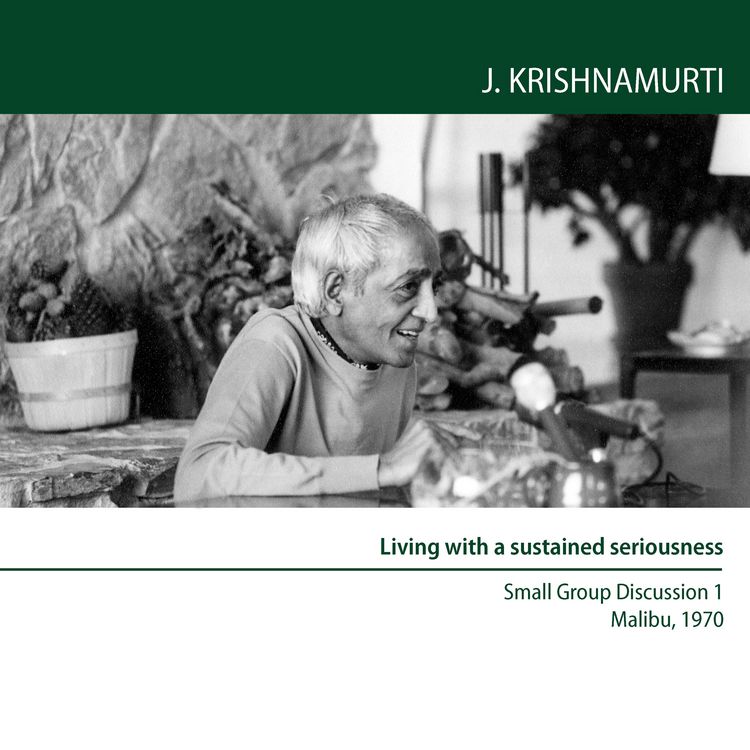 Produktbild: Living with a sustained seriousness