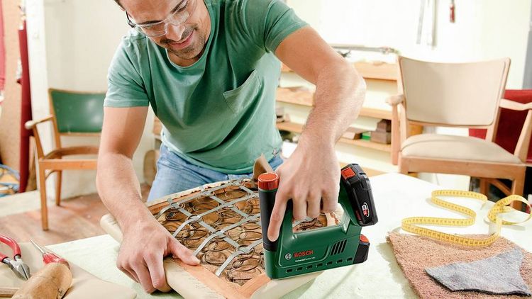 Produktbild: Bosch Home and Garden 06032A7000 Akkutacker Klammerntyp Typ 53 Klammernl&auml;nge 6 - 14 mm ohne Akku