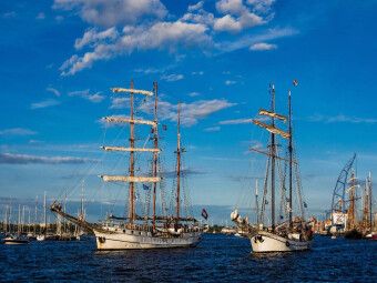 Produktbild: CALVENDO Puzzle Windjammer zur Hanse Sail | 1000 Teile Lege-Gr&ouml;&szlig;e 64x48cm Foto-Puzzle f&uuml;r gl&uuml;ckliche Stunden