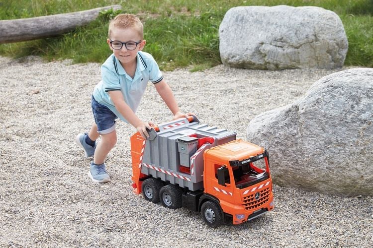 Produktbild: LENA 02168 - GIGA TRUCKS M&uuml;llwagen Arocs mit Aufkleber