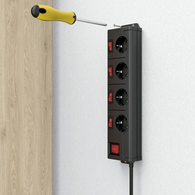 Produktbild: Hama 00223122 Steckdosenleiste mit Schalter Schwarz Schutzkontakt 1St.
