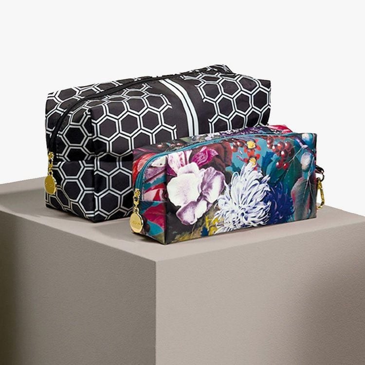 Produktbild: Easy Pouch Bag M Blumenbouquet