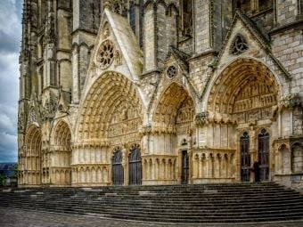 Produktbild: CALVENDO Puzzle Cher: Die Katedral von Bourges | 1000 Teile Lege-Gr&ouml;&szlig;e 64x48cm Foto-Puzzle f&uuml;r gl&uuml;ckliche Stunden