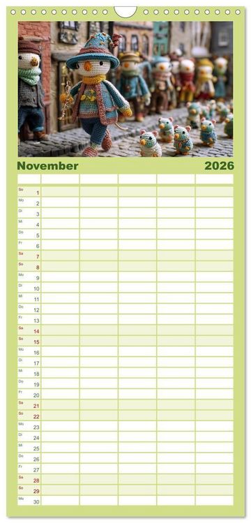 Produktbild: Familienplaner 2026 - Amigurumi M&auml;rchenstunde nach den Gebr&uuml;dern Grimm mit 5 Spalten (Wandkalender, 21 x 45 cm) CALVENDO