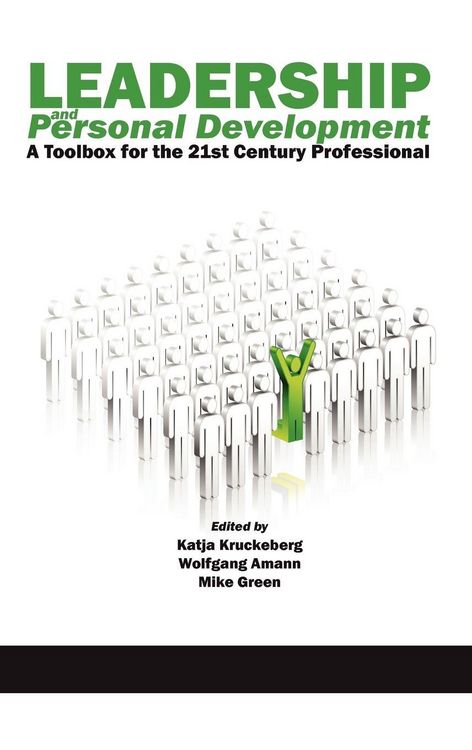 Produktbild: Leadership and Personal Development