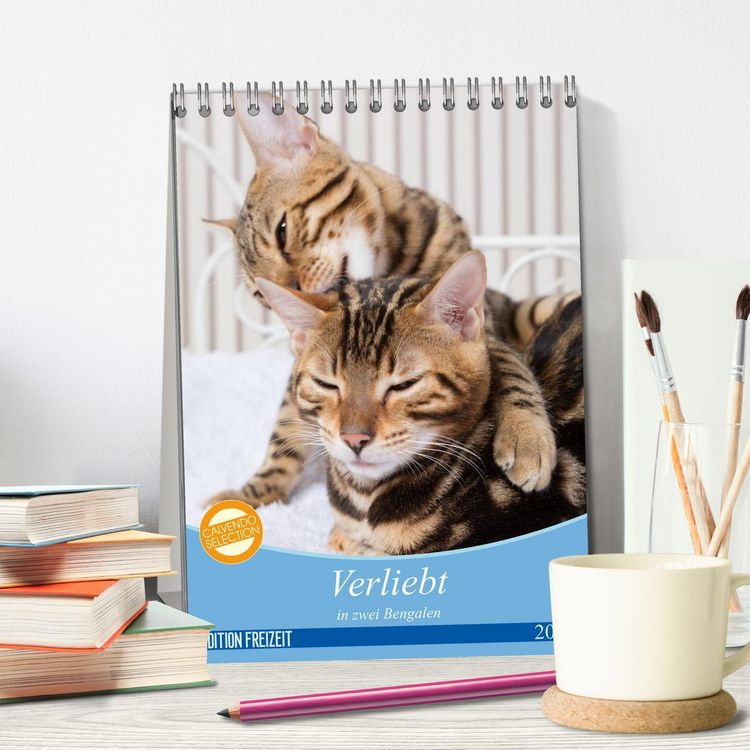 Produktbild: Verliebt in zwei Bengalen (Tischkalender 2026 DIN A5 hoch), CALVENDO Monatskalender
