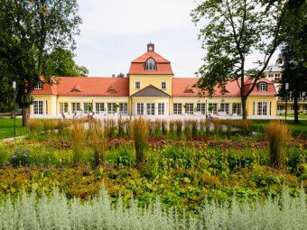 Produktbild: CALVENDO Puzzle Kurpark mit Kurhaus | 1000 Teile Lege-Gr&ouml;&szlig;e 64x48cm Foto-Puzzle f&uuml;r gl&uuml;ckliche Stunden