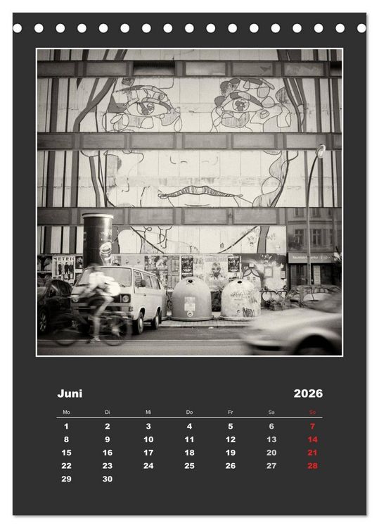 Produktbild: Berlin - Portrait einer Stadt (Tischkalender 2026 DIN A5 hoch), CALVENDO Monatskalender