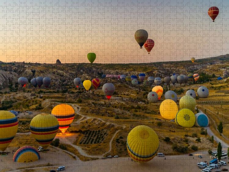 Produktbild: CALVENDO Puzzle Ballonfahrt im Morgengrauen | 1000 Teile Lege-Gr&ouml;&szlig;e 64x48cm Foto-Puzzle f&uuml;r gl&uuml;ckliche Stunden