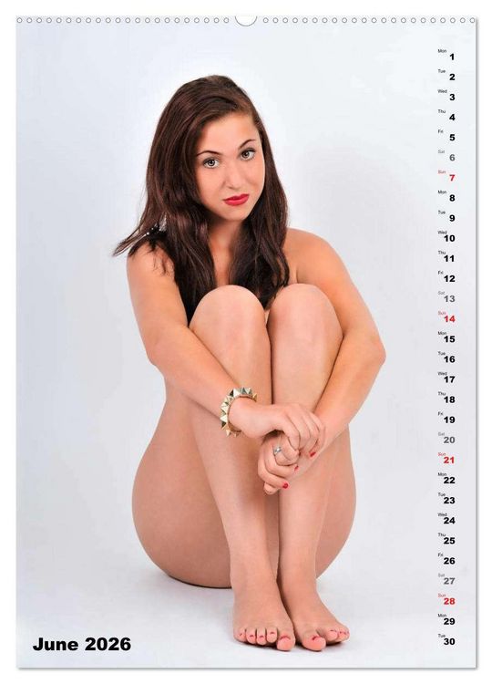 Produktbild: Seated naked beauties (High Quality Premium Wall Calendar 2026 DIN A2 portrait),CALVENDO 12 Month Wall Calendar