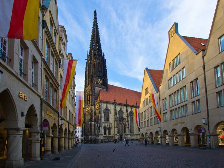 Produktbild: CALVENDO Puzzle Die St. Lamberti-Kirche am Prinzipalmarkt in M&uuml;nster | 1000 Teile Lege-Gr&ouml;&szlig;e 64x48cm Foto-Puzzle f&uuml;r gl&uuml;ckliche Stunden