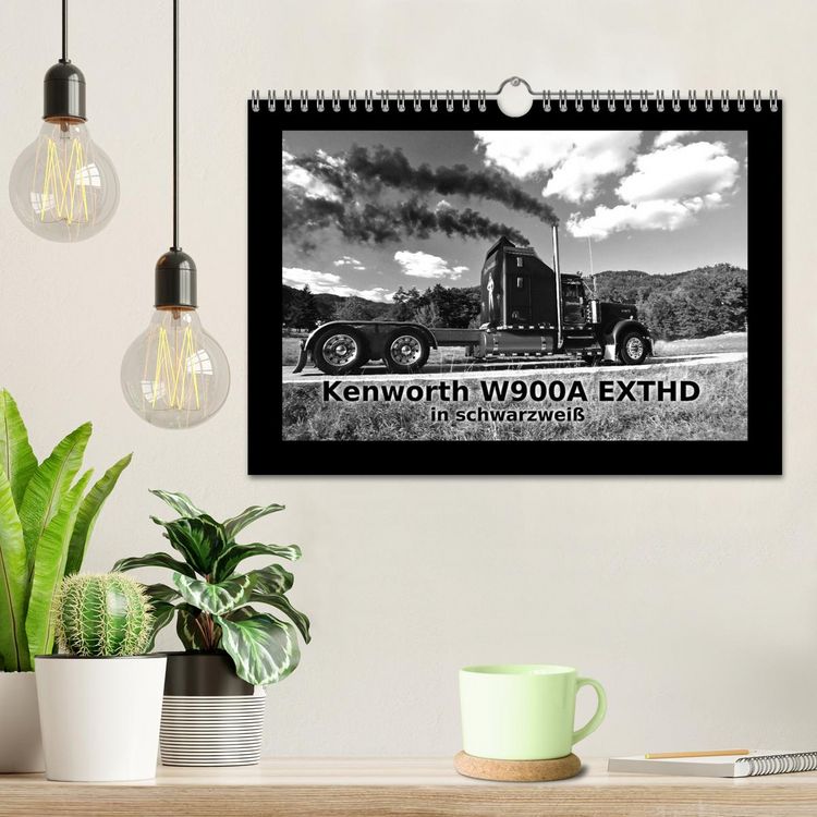 Produktbild: Kenworth W900A EXTHD - in schwarzwei&szlig; (Wandkalender 2026 DIN A4 quer), CALVENDO Monatskalender