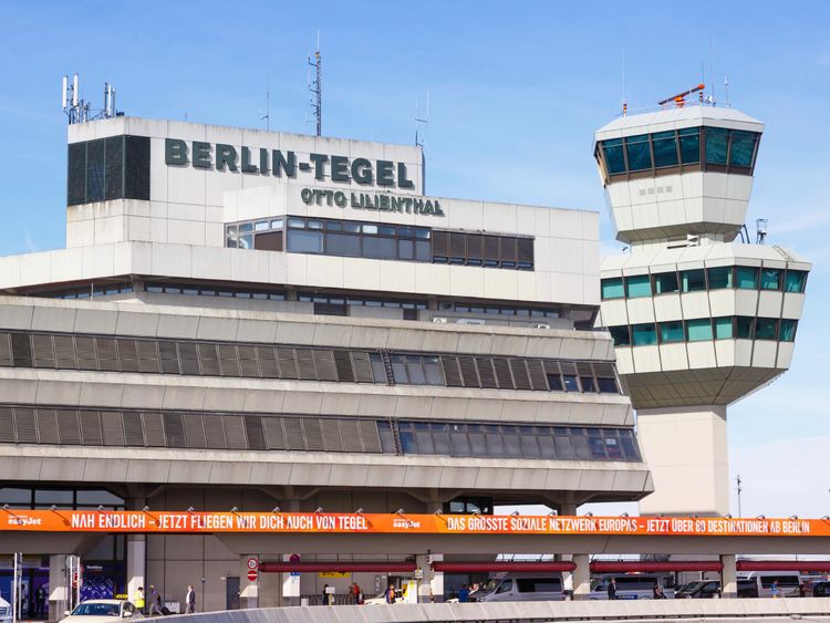 Produktbild: CALVENDO Puzzle Flughafen Berlin-Tegel | 1000 Teile Lege-Gr&ouml;&szlig;e 64x48cm Foto-Puzzle f&uuml;r gl&uuml;ckliche Stunden