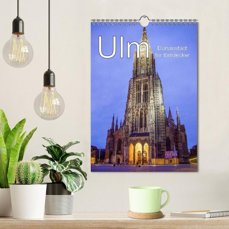 Produktbild: Ulm - Donaustadt f&uuml;r Entdecker (Wandkalender 2026 DIN A4 hoch), CALVENDO Monatskalender