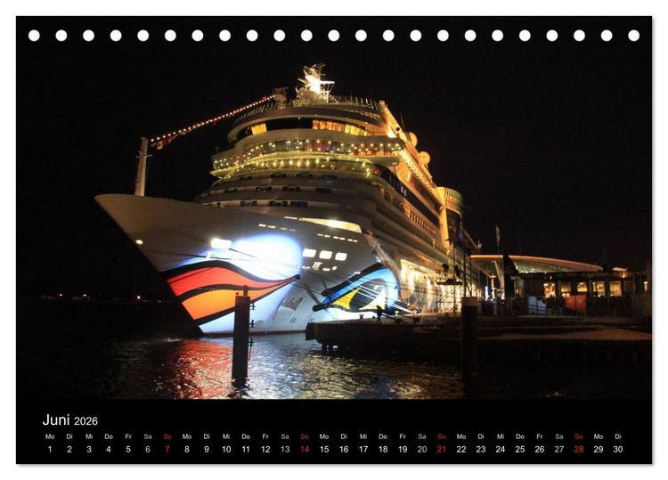 Produktbild: Cruiseliner in Warnem&uuml;nde (Tischkalender 2026 DIN A5 quer), CALVENDO Monatskalender