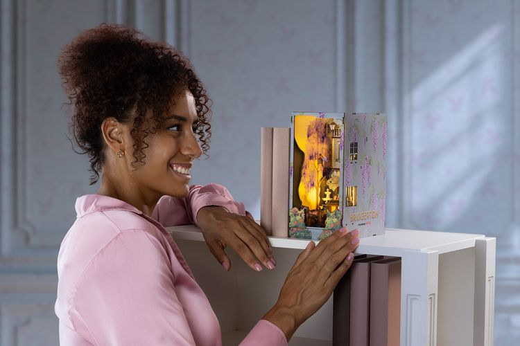 Produktbild: Book Nook DIY B&uuml;cherecke Bridgerton Offer From a Gentlemen