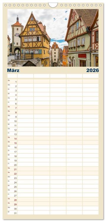 Produktbild: Familienplaner 2026 - Ein Spaziergang durch Rothenburg ob der Tauber mit 5 Spalten (Wandkalender, 21 x 45 cm) CALVENDO