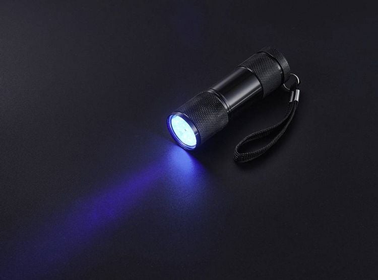 Produktbild: UV-LED Handlampe mit Handschlaufe batteriebetrieben 36g