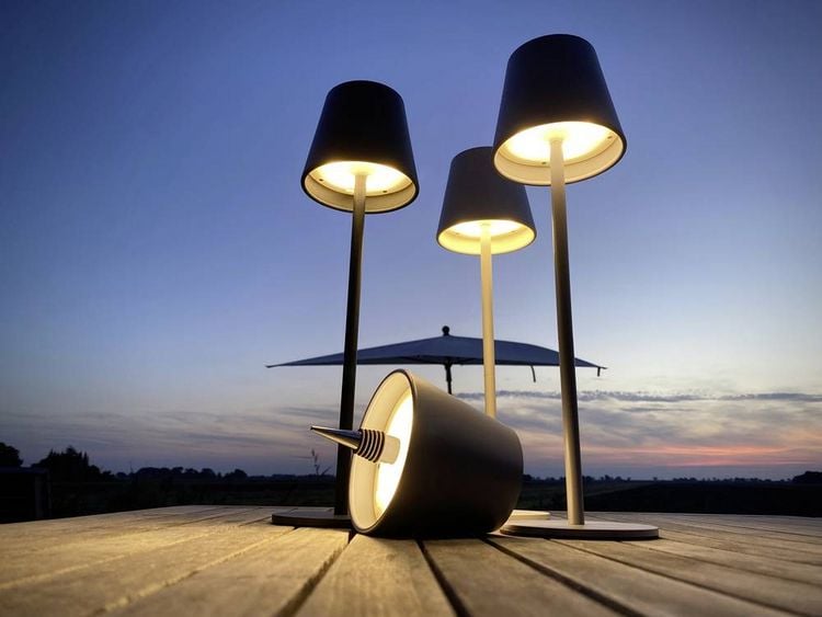 Produktbild: M-e modern-electronics LUNA-80 S 41436 Akku-Tischlampe LED LED fest eingebaut 3W Schwarz