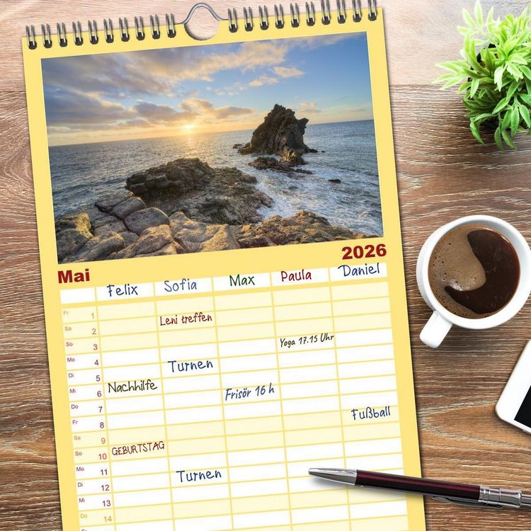 Produktbild: Familienplaner 2026 - Wundersch&ouml;nes Madeira mit 5 Spalten (Wandkalender, 21 x 45 cm) CALVENDO