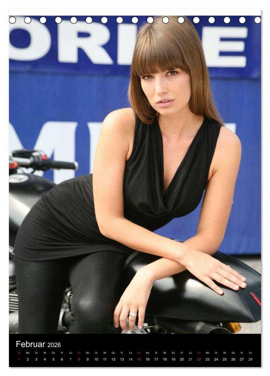 Produktbild: Bikes and Babes (Tischkalender 2026 DIN A5 hoch), CALVENDO Monatskalender